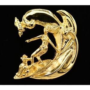 Duri Vintage Surfer Girl Dog Pin Brooch Beach Wave Gold Signed NOS 1980s BinA14